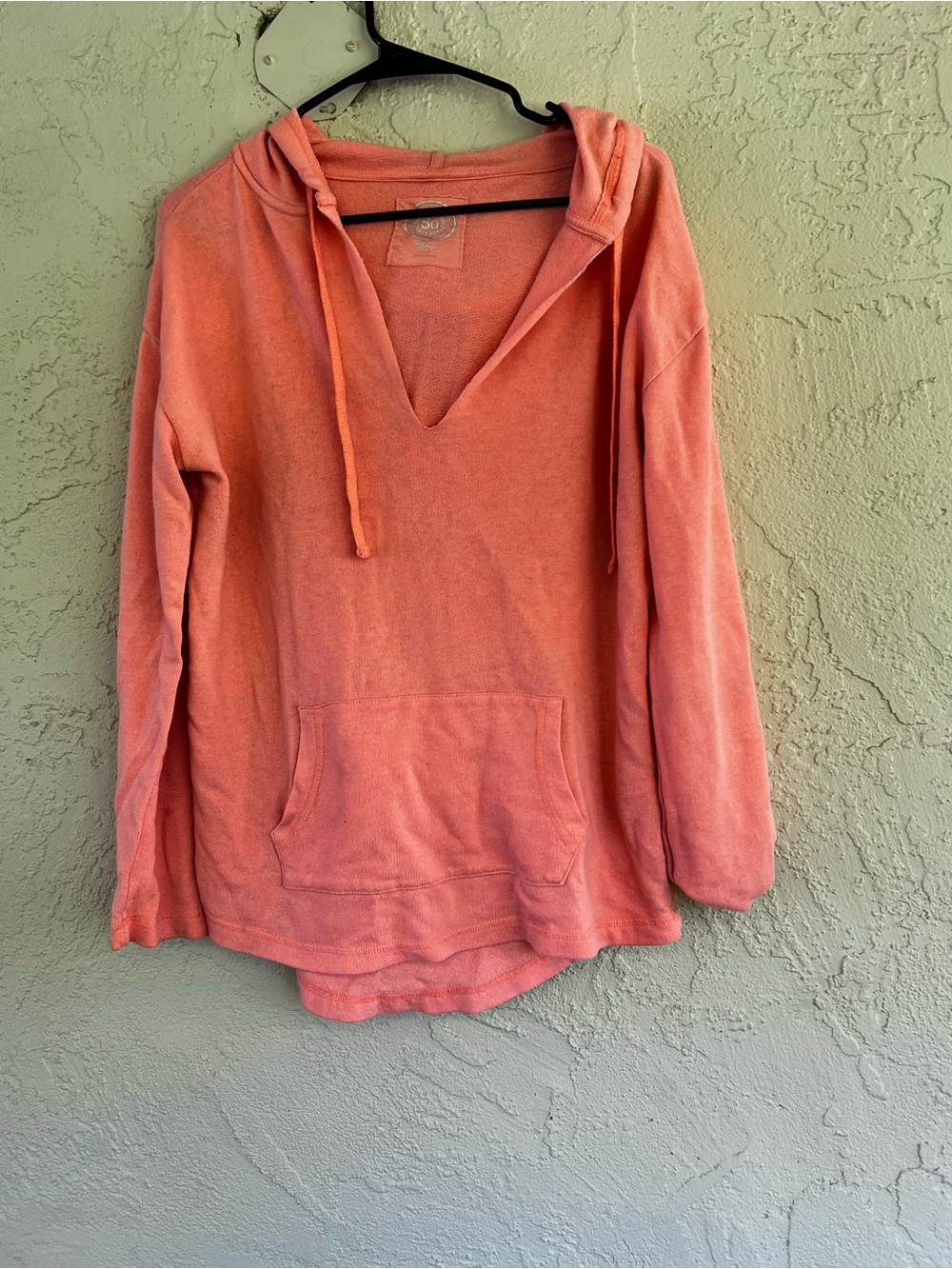Coral V-Neck Hoodie Pullover SO large